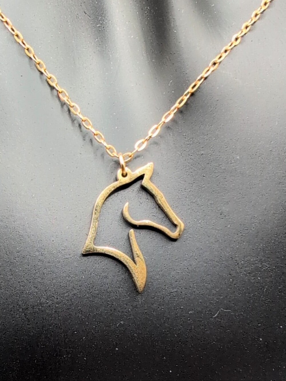 Gold Tone Horse Head Necklace 3/4" Pendant on 18" Matching Chain VGC